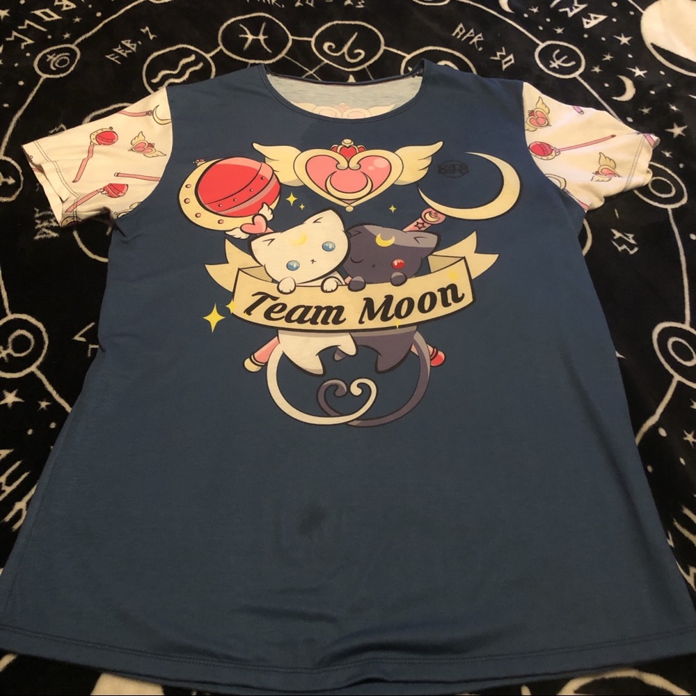 “Team moon” Sailor Moon Living Dead Unisex Large
